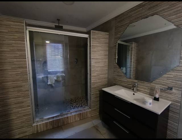 4 BEDROOM FREESTANDING FOR SALE IN SUNAIR PARK